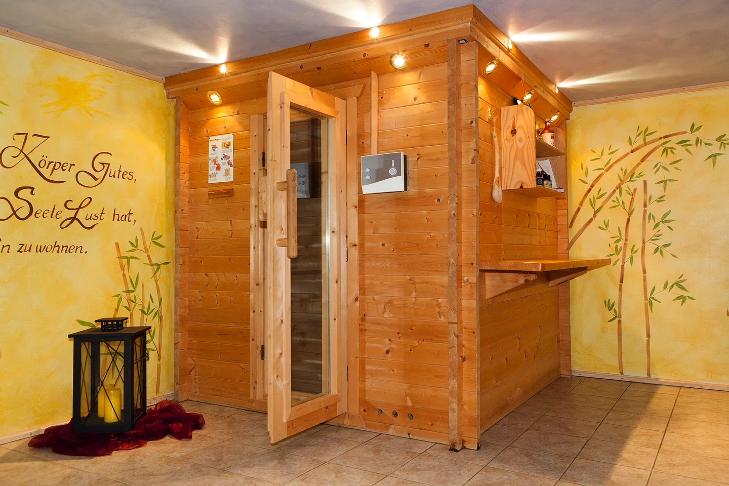 Sauna und Ruheraum