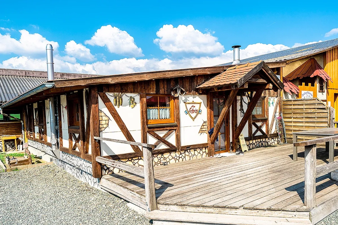 Fachwerkstil des Blockhauses namens Alm Ludwig